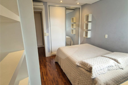 Apartamento à venda com 3 suítes em Campo Belo, São Paulo, SP
