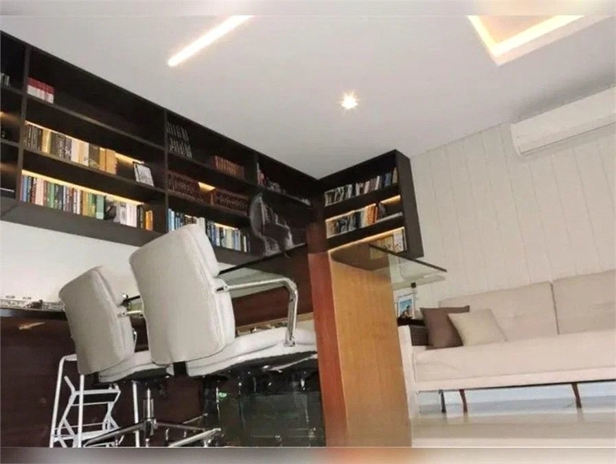 Cobertura para alugar com 4 quartos, sendo 3 suítes, em Vila Morse, São Paulo, SP