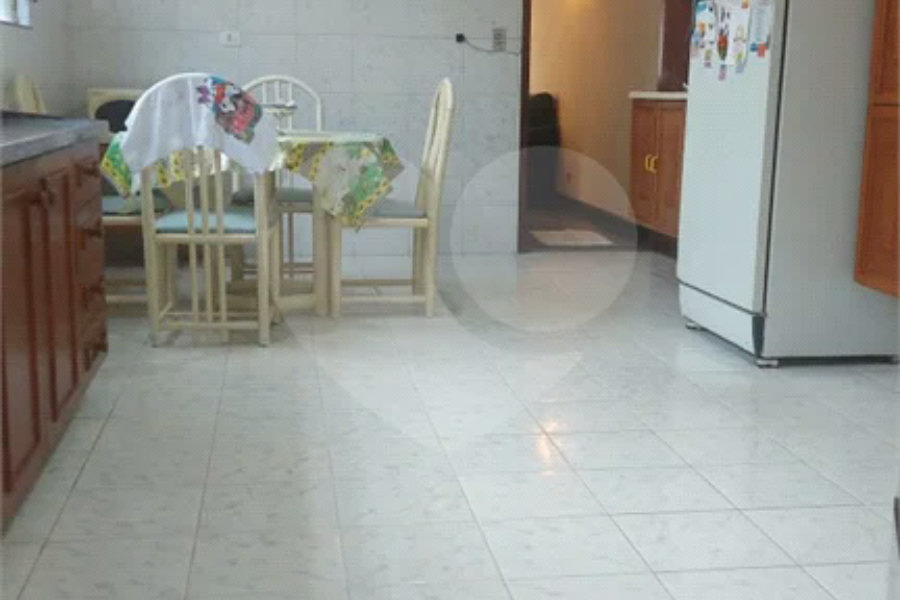 Sobrado à venda com 3 quartos, sendo 1 suíte, em Parque Vitória, São Paulo, SP