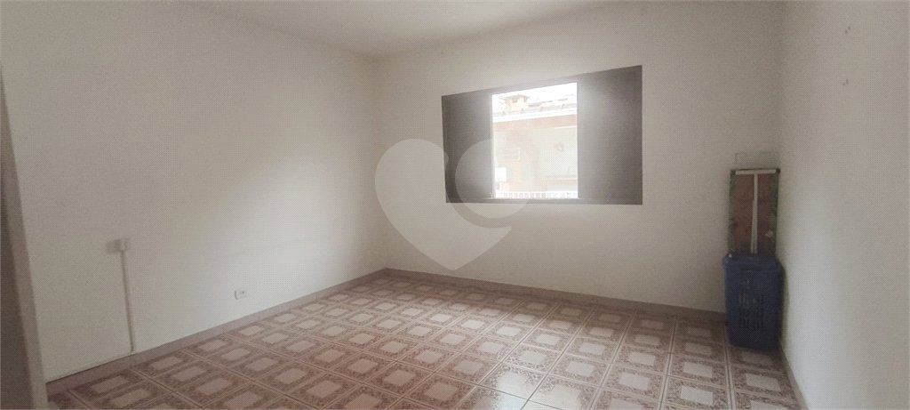 Casa à venda com 3 quartos, sendo 1 suíte,  em Jardim Vila Galvão, Guarulhos, SP