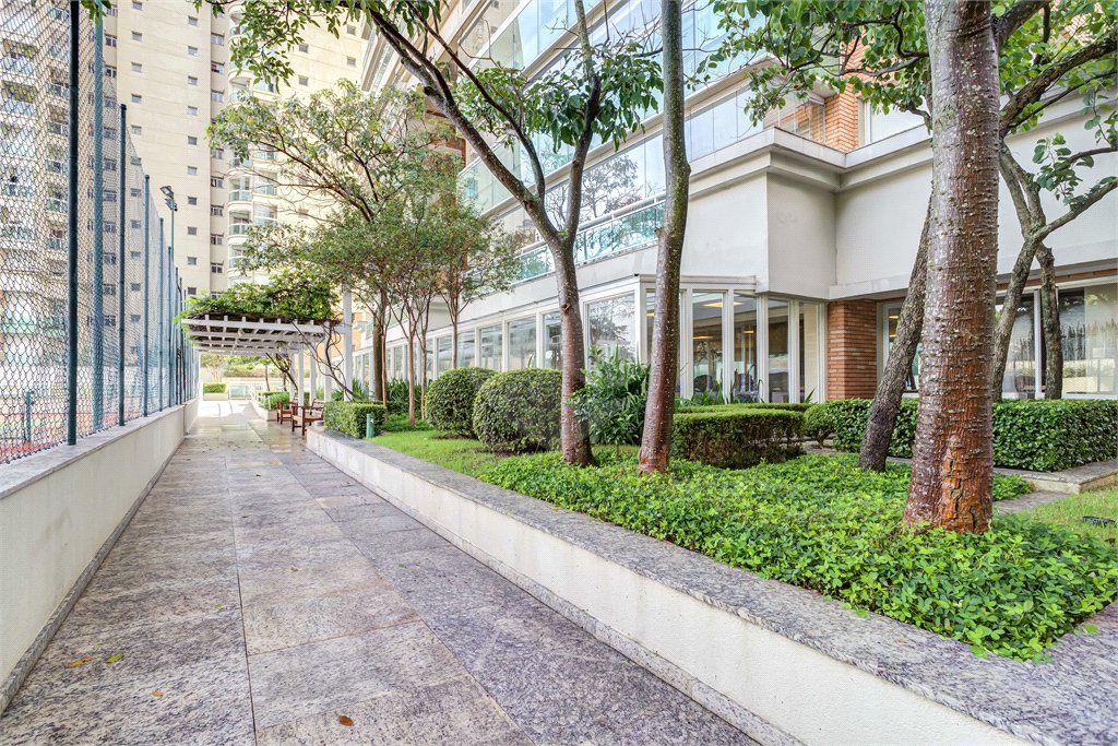 Apartamento à venda com 4 suítes em Brooklin Paulista, São Paulo, SP