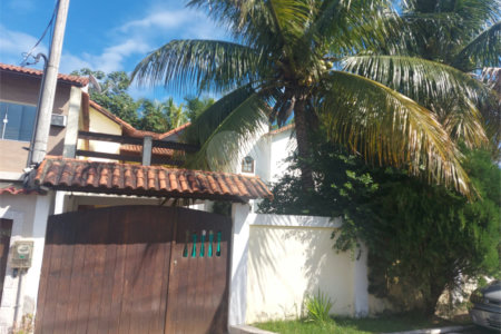 Casa à venda com 4 quartos, sendo 1 suíte, no condomínio River Plate, Rio de Janeiro - RJ