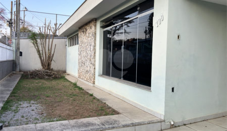 Casa Térrea à venda com 4 quartos, sendo 2 suítes,  em Jardim Santa Rosália, Sorocaba, SP