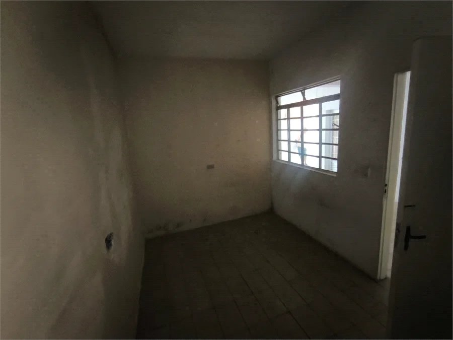 Casa à venda com 3 quartos em Jardim das Esmeraldas, São Paulo, SP