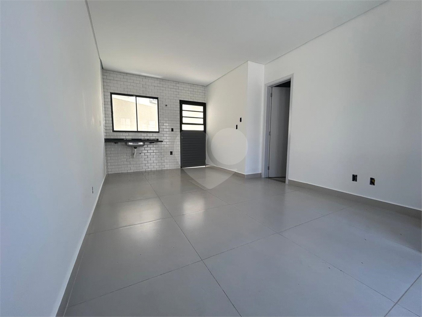 Casa de Vila à venda com 2 quartos em Jardim Europa, Sorocaba, SP