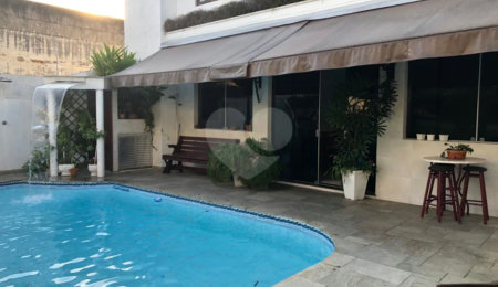 Sobrado à venda com 5 quartos, sendo 3 suítes,  em Tremembé, São Paulo, SP