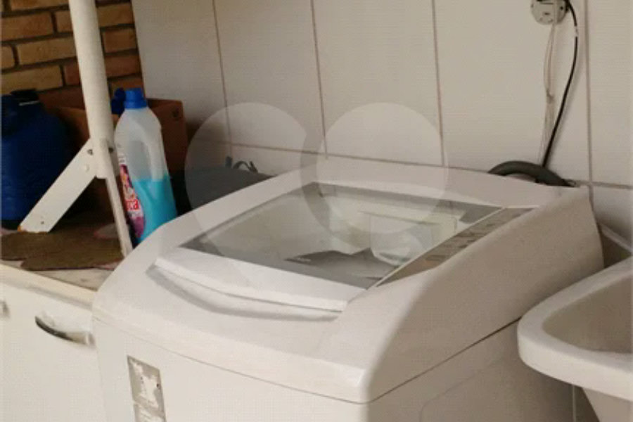 Sobrado à venda com 3 quartos, sendo 1 suíte, em Parada Inglesa, São Paulo, SP