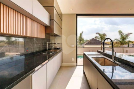 Casa à venda com 3 quartos, sendo 2 suítes,  no condomínio Alphaville Dom Pedro Iii, Campinas - SP