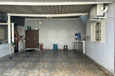 Casa à venda com 3 quartos, sendo 1 suíte,  em Jardim Brasil, Itapetininga, SP