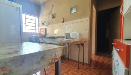 Casa à venda com 3 quartos em Jardim Santo Antônio, Valinhos, SP