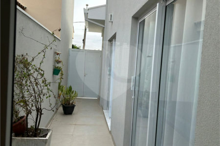 Casa à venda com 3 quartos, sendo 1 suíte, no condomínio Jardim das Acácias, Araraquara - SP