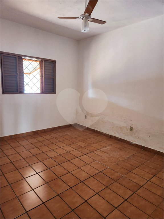 Casa à venda com 2 quartos no Centro, Araraquara, SP