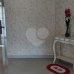 Casa à venda com 3 quartos, sendo 1 suíte, no condomínio Residencial Bouganville, Araraquara - SP