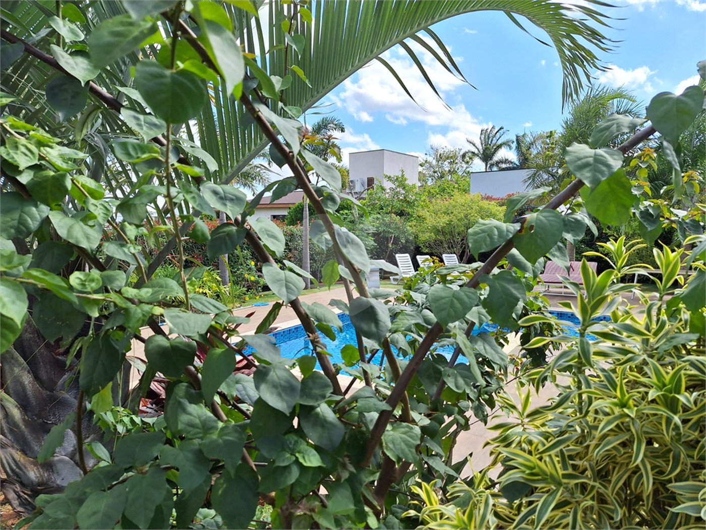 Casa à venda com 3 suítes no condomínio Village Ipanema, Araçoiaba da Serra - SP
