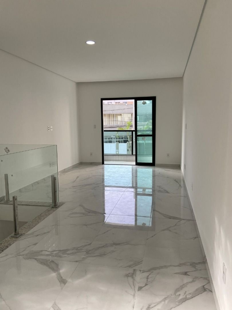 Casa com 3 dormitórios à venda, 90 m² por R$ 905.000,00 - Ponta da Praia - Santos/SP