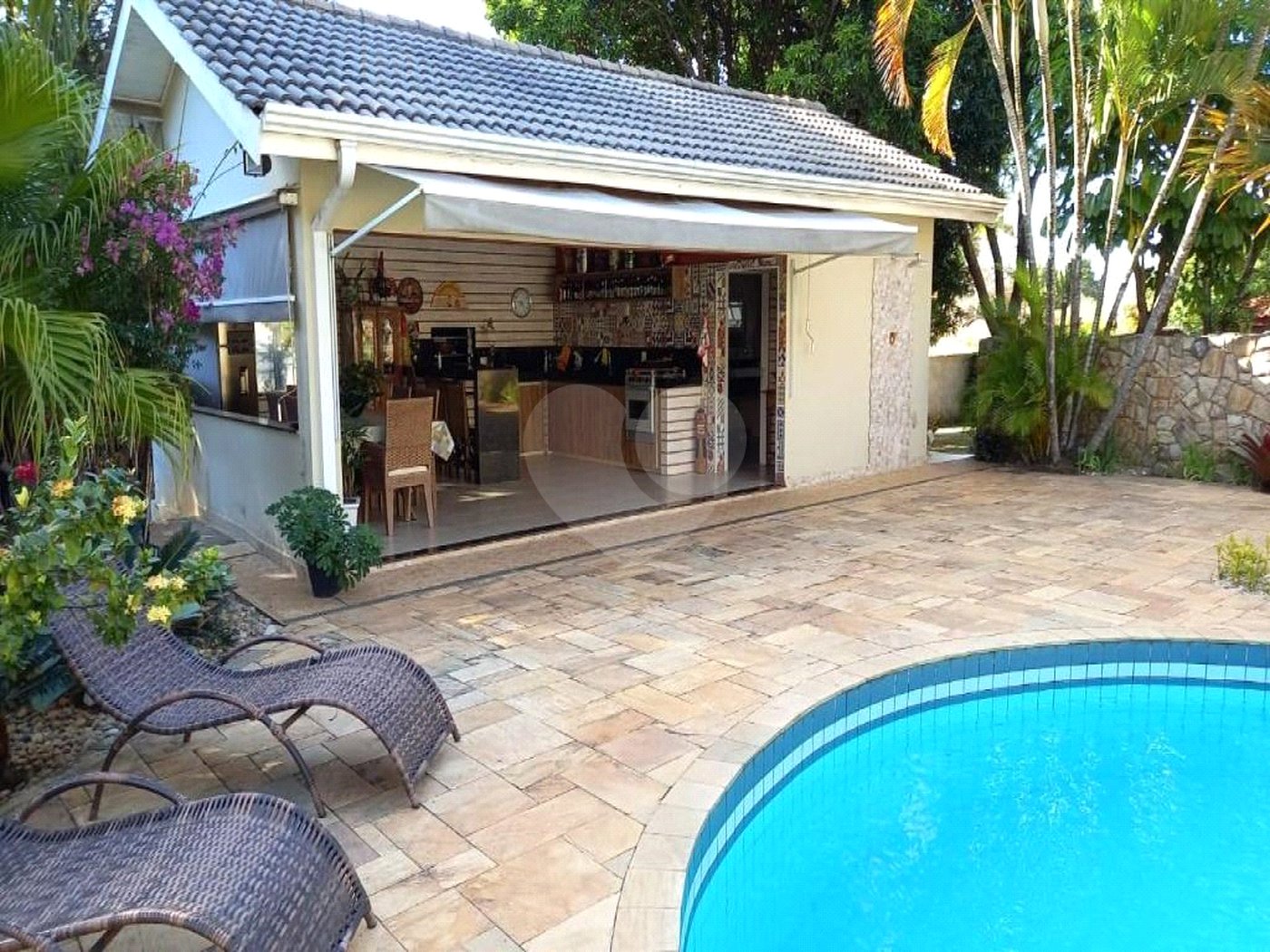 Casa à venda com 3 quartos, sendo 1 suíte,  em Bosque, Vinhedo, SP