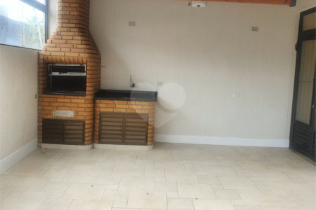 Casa à venda com 4 quartos, sendo 2 suítes,  no condomínio Lake Louise, São Paulo - SP