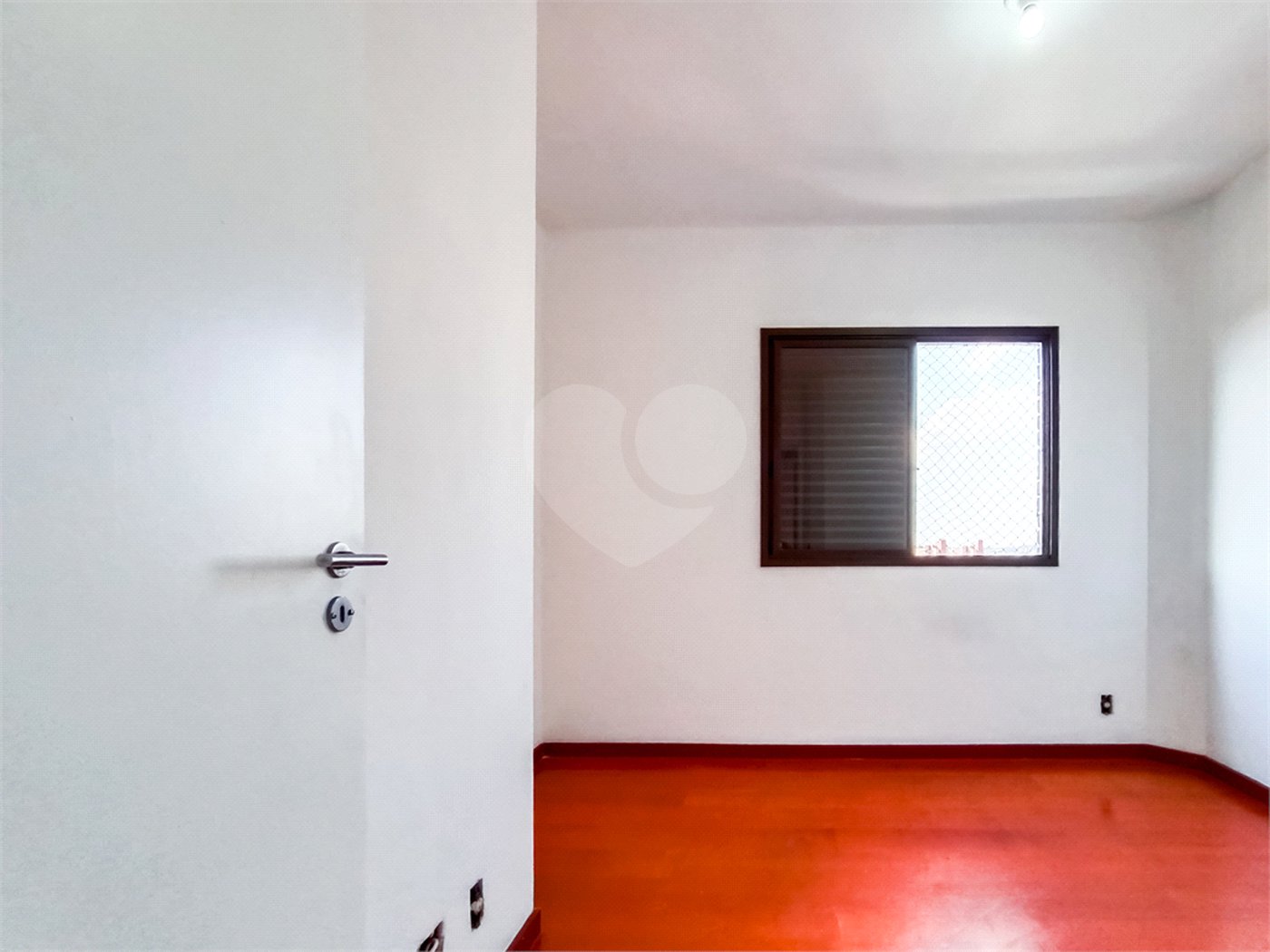 Apartamento à venda com 4 quartos, sendo 3 suítes, no Centro, Sorocaba, SP