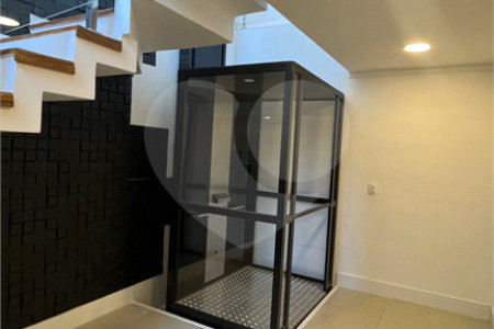 Casa à venda com 4 suítes em Jardim Paulista, Atibaia, SP