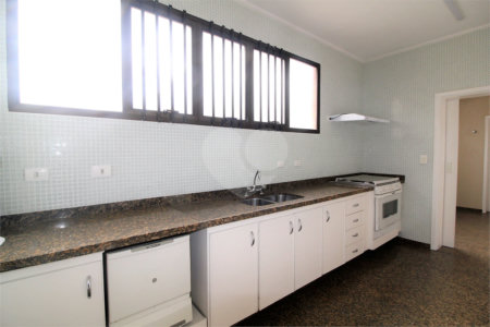 Apartamento à venda com 4 quartos, sendo 3 suítes, em Santo Amaro, São Paulo, SP