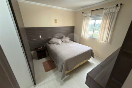 Apartamento à venda com 3 suítes em Jardim Marajoara, São Paulo, SP