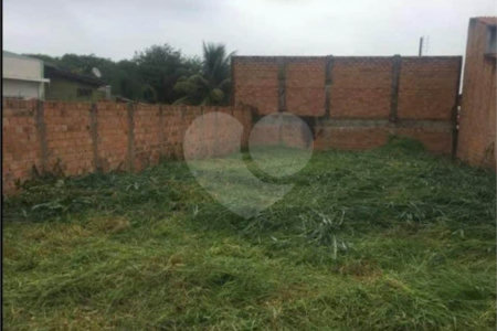 Terreno para venda, dispondo de 250,00 m² de área total, localizado na cidade de Araraquara/SP.