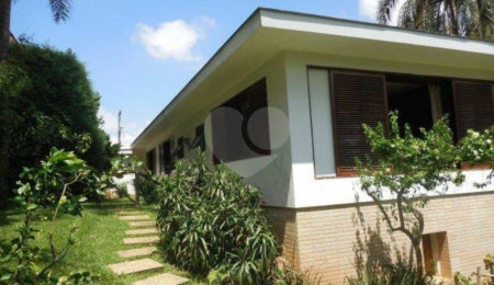 Casa à venda com 6 quartos, sendo 1 suíte,  em Tremembé, São Paulo, SP