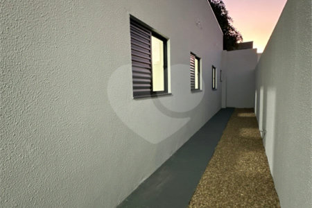 Casa à venda com 3 quartos, sendo 1 suíte, em Bela Vista da Lagoa, Três Lagoas, MS