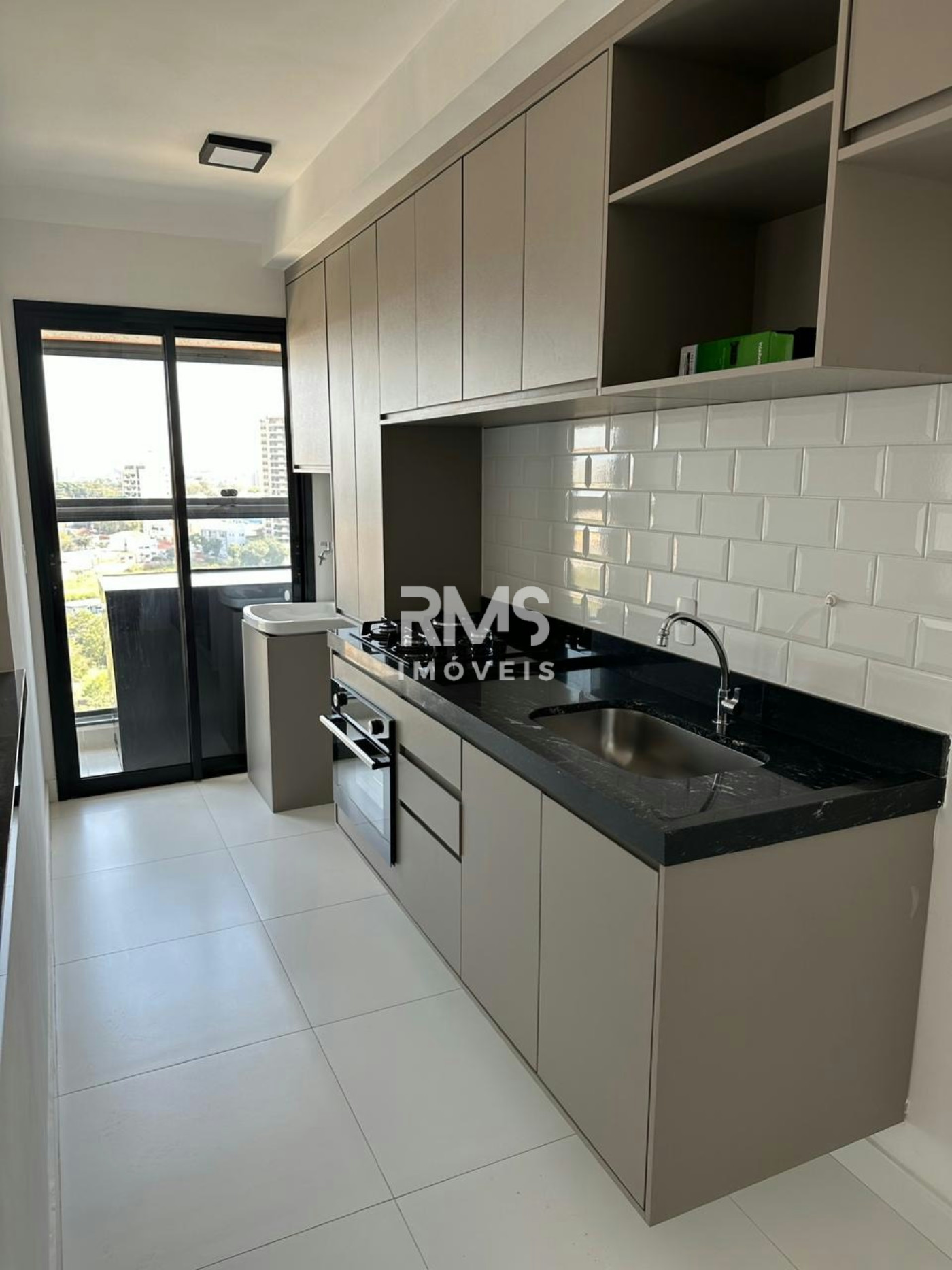 Apartamento à venda ou para alugar com 2 quartos, sendo 1 suíte,  em Itu Novo Centro, Itu, SP