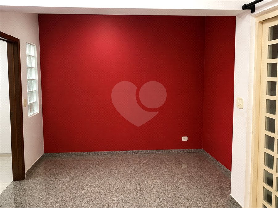 Casa à venda com 4 quartos, sendo 2 suítes,  em Jardim Bela Vista, Santo André, SP