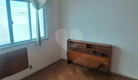 Apartamento à venda com 2 quartos, sendo 1 suíte,  em Tijuca, Rio de Janeiro, RJ