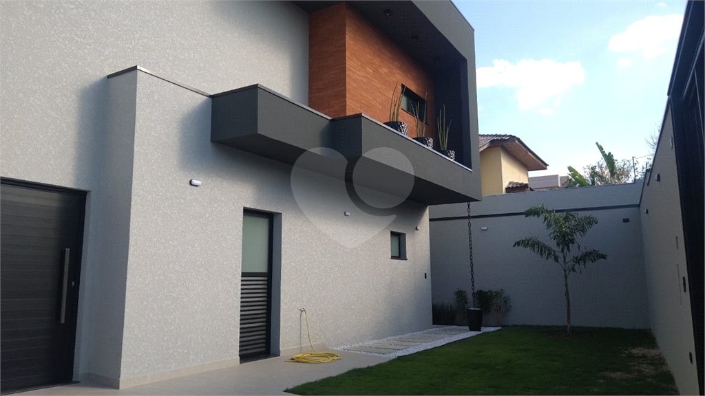 Casa à venda com 3 quartos, sendo 2 suítes,  em Nova Gardênia, Atibaia, SP