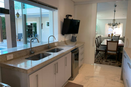 Casa à venda com 7 quartos, sendo 5 suítes, no condomínio Vivendas do Lago -, Sorocaba - SP