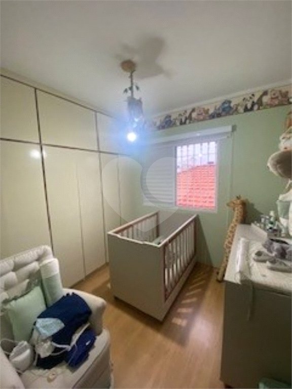 Sobrado à venda com 4 quartos, sendo 1 suíte, em Parque Edu Chaves, São Paulo, SP