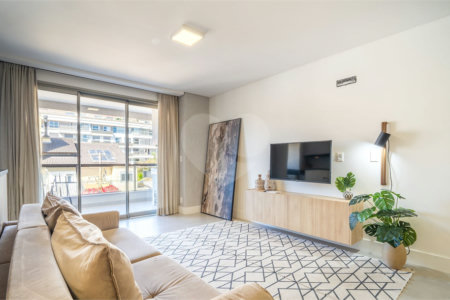 Apartamento à venda com 3 suítes em Jurerê, Florianópolis, SC