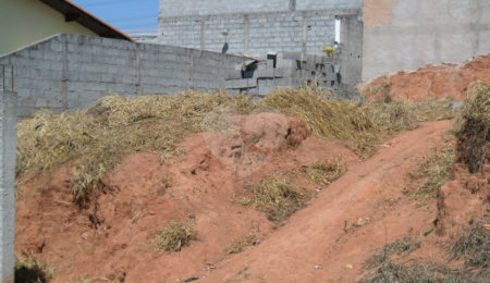 Terreno à venda no condomínio Loteamento Aída Haddad Jafet, Itatiba - SP