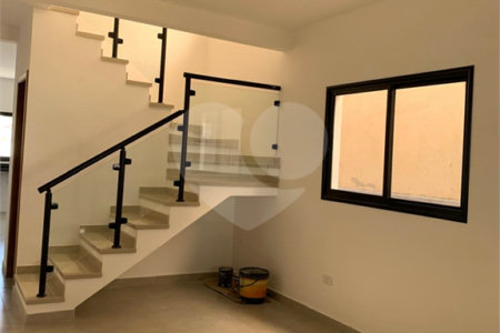 Casa à venda com 3 quartos, sendo 1 suíte, no condomínio Villa D'este, Cotia - SP