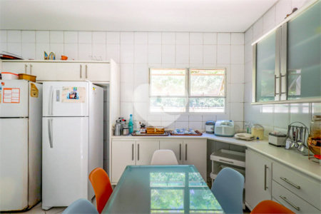 Casa de Vila à venda com 4 quartos, sendo 2 suítes,  em Butantã, São Paulo, SP
