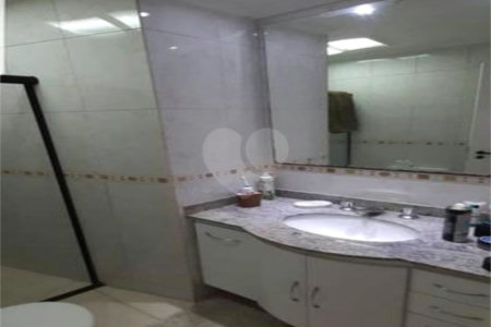 Apartamento à venda com 3 quartos, sendo 1 suíte,  em Paraíso do Morumbi, São Paulo, SP