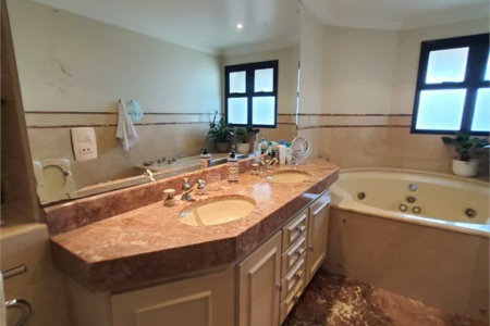 Apartamento à venda com 4 suítes em Vila Andrade, São Paulo, SP