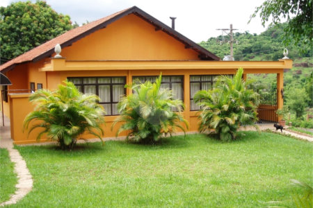 Fazenda à venda com 6 quartos, sendo 3 suítes, em Caldeira, Indaiatuba, SP