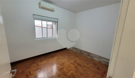 Casa à venda com 4 quartos, sendo 1 suíte,  em São Judas, São Paulo, SP