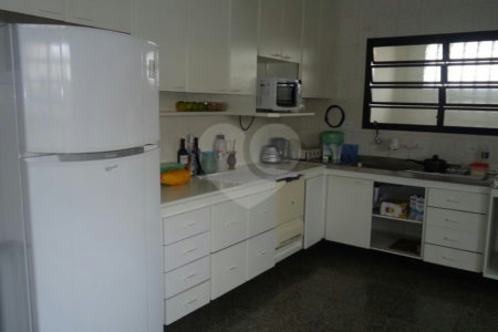Sobrado à venda com 3 quartos, sendo 1 suíte, em Vila Paulicéia, São Paulo, SP