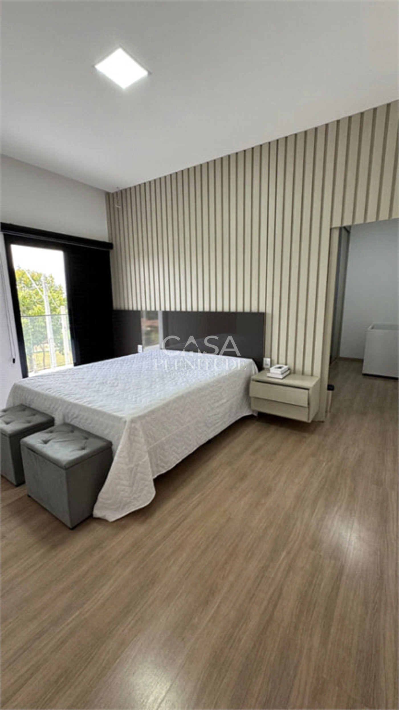 Casa em condomínio à venda ou para alugar com 5 quartos, sendo 3 suítes, no Centro, Piedade, SP