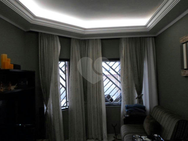 Sobrado à venda com 3 quartos, sendo 1 suíte,  em Vila Mazzei, São Paulo, SP