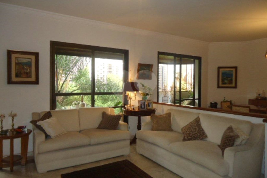 Apartamento à venda com 3 quartos, sendo 1 suíte, em Morumbi, São Paulo, SP