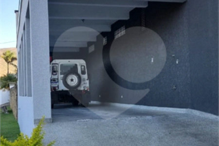 Casa à venda com 4 suítes no condomínio Osato, Atibaia - SP
