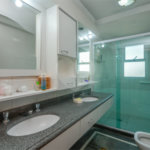 Apartamento à venda com 4 quartos, sendo 1 suíte, em Moema, São Paulo, SP