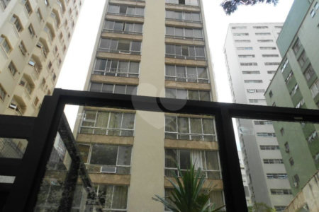 Apartamento à venda com 3 quartos, sendo 1 suíte,  em Santa Cecília, São Paulo, SP
