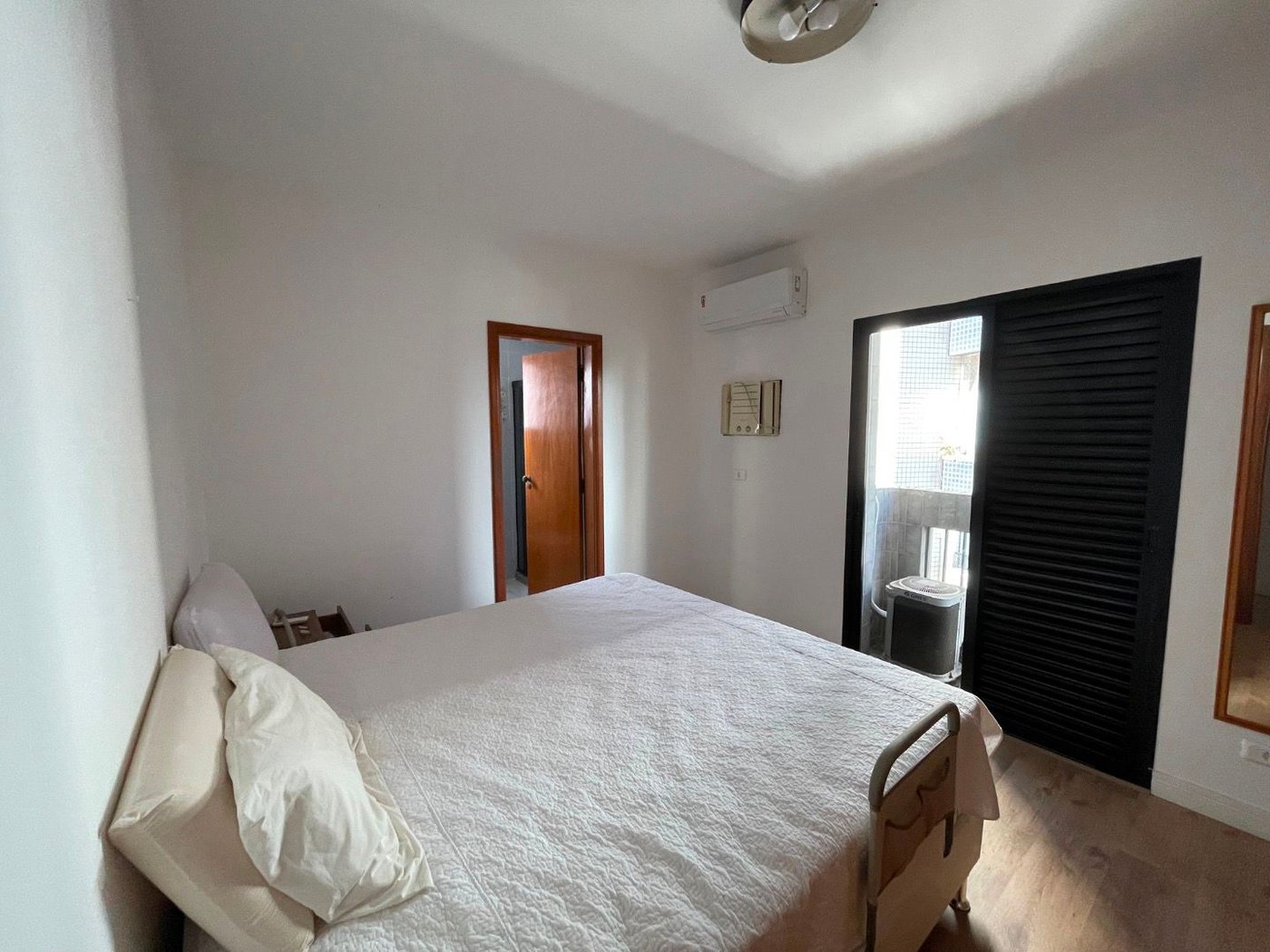 Apartamento com 3 dormitórios à venda, 126 m² por R$ 1.300.000,00 - Boqueirão - Santos/SP